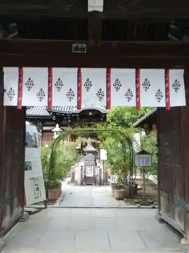 おふさ観音（観音寺）の山門・神門