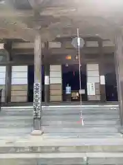 長寿寺の本殿