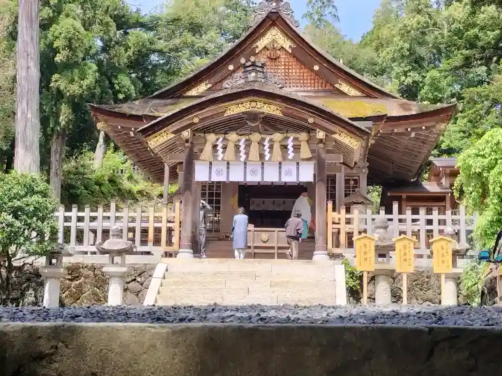宇倍神社の{uncategorized: "未分類", other: "その他", undefined: "問題あり", building: "その他建物", grave: "お墓", sacred_gate: "鳥居", guardian: "狛犬", statue: "像", buddha: "仏像", history: "歴史", nature: "自然", garden: "庭園", animal: "動物", pagoda: "塔", temizu: "手水舎", mountain_gate: "山門・神門", sanctuary: "本殿・本堂", subordinate: "末社・摂社", art: "芸術", scenery: "景色", jizo: "地蔵", ema: "絵馬", goshuin: "御朱印", omikuji: "おみくじ", items: "授与品その他", amulet: "お守り", goshuincho: "御朱印帳", eats: "食事", festival: "お祭り", votive_dance: "神楽", shichigosan: "七五三参", wedding: "結婚式", experience: "体験その他", initially: "初詣", around: "周辺", anti_infection: "感染症対策"}
