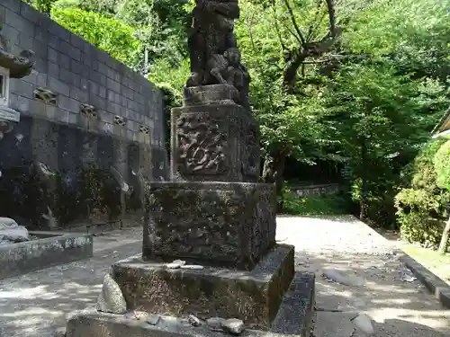 瀬戸ヶ谷八幡社の狛犬