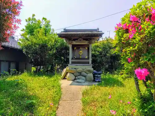 薬師堂の末社・摂社