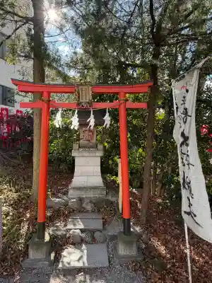 秩父今宮神社の{uncategorized: "未分類", other: "その他", undefined: "問題あり", building: "その他建物", grave: "お墓", sacred_gate: "鳥居", guardian: "狛犬", statue: "像", buddha: "仏像", history: "歴史", nature: "自然", garden: "庭園", animal: "動物", pagoda: "塔", temizu: "手水舎", mountain_gate: "山門・神門", sanctuary: "本殿・本堂", subordinate: "末社・摂社", art: "芸術", scenery: "景色", jizo: "地蔵", ema: "絵馬", goshuin: "御朱印", omikuji: "おみくじ", items: "授与品その他", amulet: "お守り", goshuincho: "御朱印帳", eats: "食事", festival: "お祭り", votive_dance: "神楽", shichigosan: "七五三参", wedding: "結婚式", experience: "体験その他", initially: "初詣", around: "周辺", anti_infection: "感染症対策"}