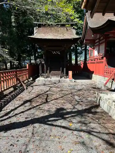 大井俣窪八幡神社の末社・摂社
