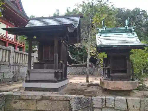 鴻八幡宮の末社・摂社