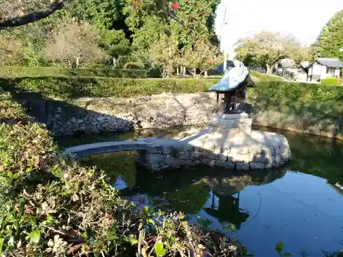 餘慶寺の末社