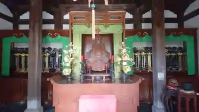 萬福寺の本殿・本堂