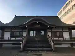 光明寺の本殿