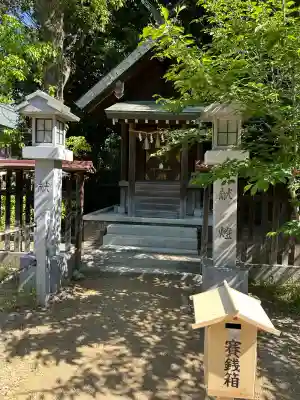 大鳥美波比神社（大鳥大社境内摂社）の{uncategorized: "未分類", other: "その他", undefined: "問題あり", building: "その他建物", grave: "お墓", sacred_gate: "鳥居", guardian: "狛犬", statue: "像", buddha: "仏像", history: "歴史", nature: "自然", garden: "庭園", animal: "動物", pagoda: "塔", temizu: "手水舎", mountain_gate: "山門・神門", sanctuary: "本殿・本堂", subordinate: "末社・摂社", art: "芸術", scenery: "景色", jizo: "地蔵", ema: "絵馬", goshuin: "御朱印", omikuji: "おみくじ", items: "授与品その他", amulet: "お守り", goshuincho: "御朱印帳", eats: "食事", festival: "お祭り", votive_dance: "神楽", shichigosan: "七五三参", wedding: "結婚式", experience: "体験その他", initially: "初詣", around: "周辺", anti_infection: "感染症対策"}