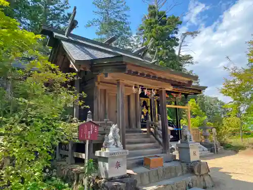 武蔵御嶽神社の末社・摂社