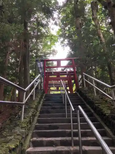 新屋山神社(山梨県)