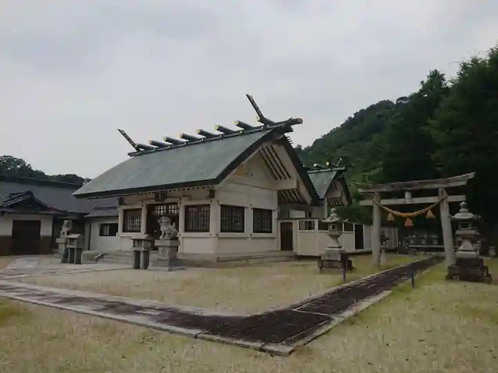 白髭神社の本殿・本堂