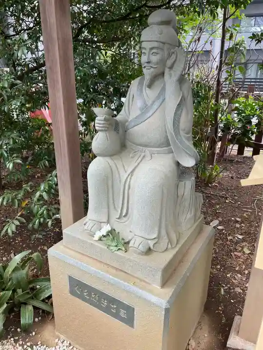 川越八幡宮の{uncategorized: "未分類", other: "その他", undefined: "問題あり", building: "その他建物", grave: "お墓", sacred_gate: "鳥居", guardian: "狛犬", statue: "像", buddha: "仏像", history: "歴史", nature: "自然", garden: "庭園", animal: "動物", pagoda: "塔", temizu: "手水舎", mountain_gate: "山門・神門", sanctuary: "本殿・本堂", subordinate: "末社・摂社", art: "芸術", scenery: "景色", jizo: "地蔵", ema: "絵馬", goshuin: "御朱印", omikuji: "おみくじ", items: "授与品その他", amulet: "お守り", goshuincho: "御朱印帳", eats: "食事", festival: "お祭り", votive_dance: "神楽", shichigosan: "七五三参", wedding: "結婚式", experience: "体験その他", initially: "初詣", around: "周辺", anti_infection: "感染症対策"}