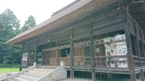 天津神社の本殿