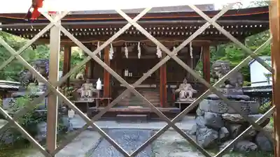 三尾神社の本殿・本堂