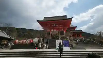 清水寺の山門・神門