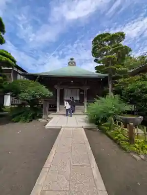 極楽寺（霊鷲山感應院極楽律寺）の本殿・本堂