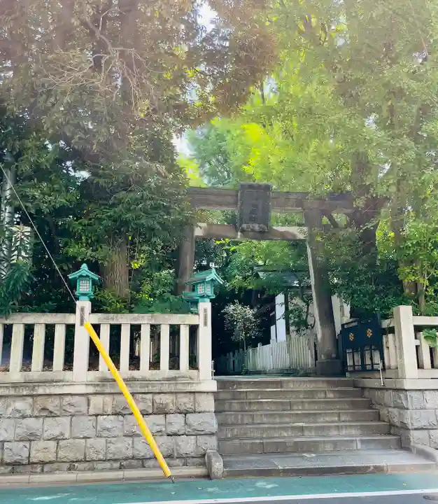 鳥越神社の鳥居