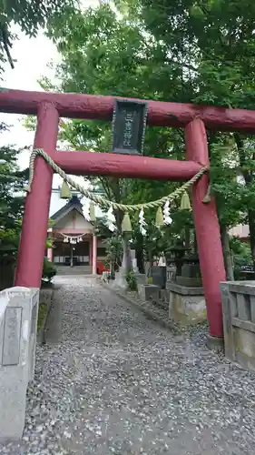 三吉神社の鳥居