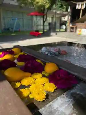 根岸八幡神社の手水舎