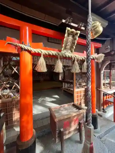 伏見稲荷本教間力教会の{uncategorized: "未分類", other: "その他", undefined: "問題あり", building: "その他建物", grave: "お墓", sacred_gate: "鳥居", guardian: "狛犬", statue: "像", buddha: "仏像", history: "歴史", nature: "自然", garden: "庭園", animal: "動物", pagoda: "塔", temizu: "手水舎", mountain_gate: "山門・神門", sanctuary: "本殿・本堂", subordinate: "末社・摂社", art: "芸術", scenery: "景色", jizo: "地蔵", ema: "絵馬", goshuin: "御朱印", omikuji: "おみくじ", items: "授与品その他", amulet: "お守り", goshuincho: "御朱印帳", eats: "食事", festival: "お祭り", votive_dance: "神楽", shichigosan: "七五三参", wedding: "結婚式", experience: "体験その他", initially: "初詣", around: "周辺", anti_infection: "感染症対策"}