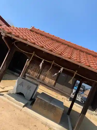 清末八幡宮の手水舎