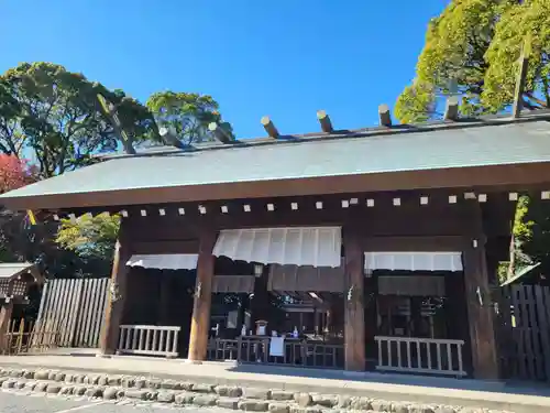伊勢山皇大神宮の山門・神門