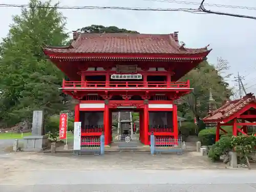 長勝寺(波切不動院)の山門