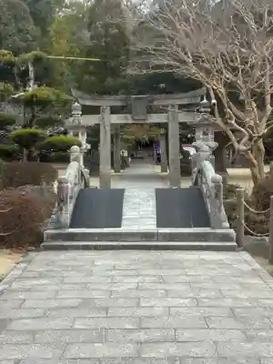 御勢大霊石神社 の庭園