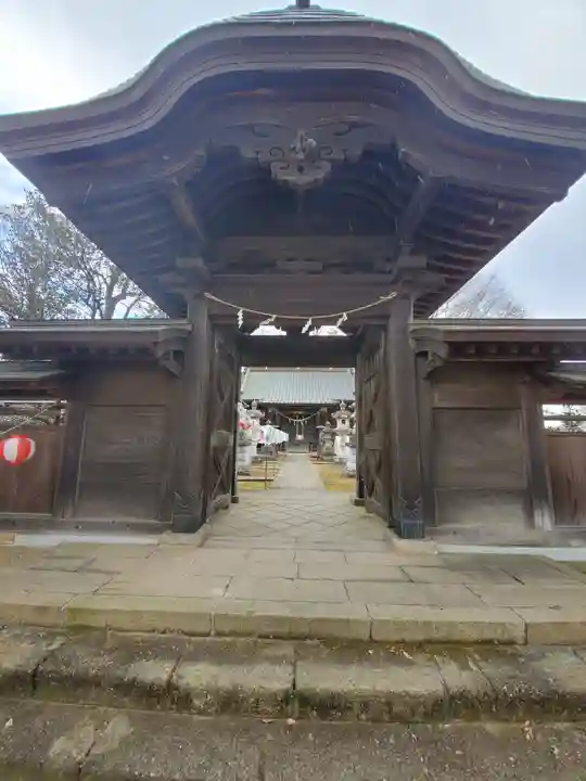 精忠神社の山門・神門