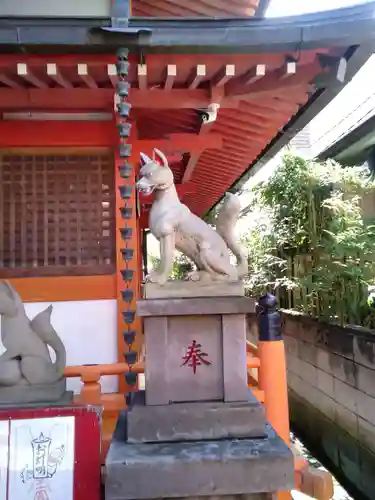 豊受稲荷本宮の狛犬