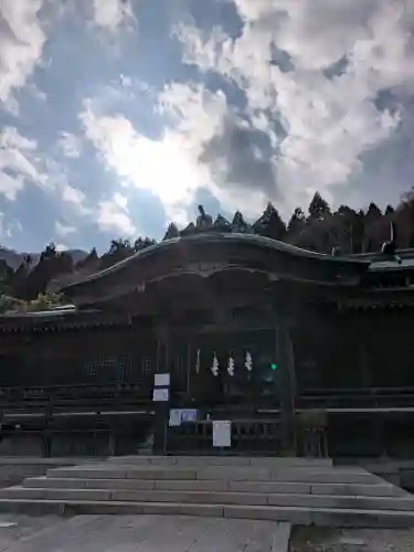 函館八幡宮の{uncategorized: "未分類", other: "その他", undefined: "問題あり", building: "その他建物", grave: "お墓", sacred_gate: "鳥居", guardian: "狛犬", statue: "像", buddha: "仏像", history: "歴史", nature: "自然", garden: "庭園", animal: "動物", pagoda: "塔", temizu: "手水舎", mountain_gate: "山門・神門", sanctuary: "本殿・本堂", subordinate: "末社・摂社", art: "芸術", scenery: "景色", jizo: "地蔵", ema: "絵馬", goshuin: "御朱印", omikuji: "おみくじ", items: "授与品その他", amulet: "お守り", goshuincho: "御朱印帳", eats: "食事", festival: "お祭り", votive_dance: "神楽", shichigosan: "七五三参", wedding: "結婚式", experience: "体験その他", initially: "初詣", around: "周辺", anti_infection: "感染症対策"}