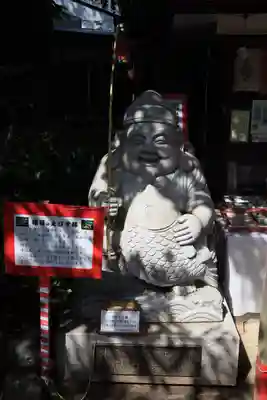 平塚三嶋神社の像