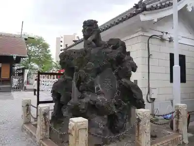 鶴見神社の狛犬
