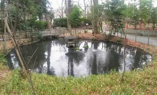 調神社の庭園