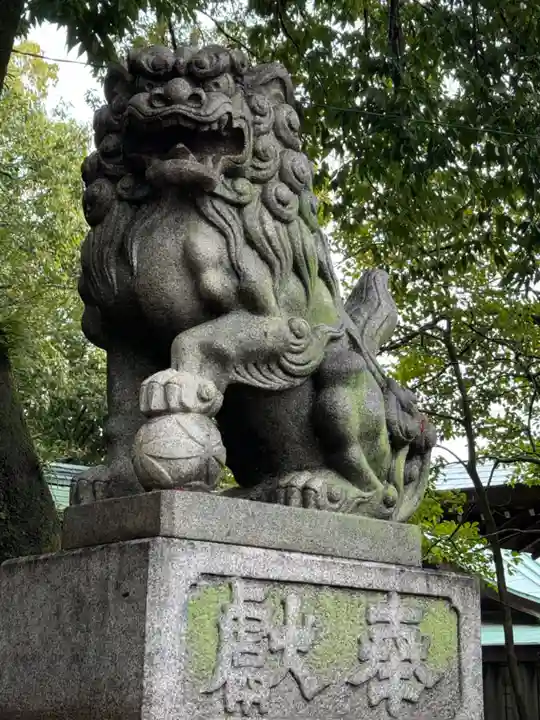 堤治神社の狛犬