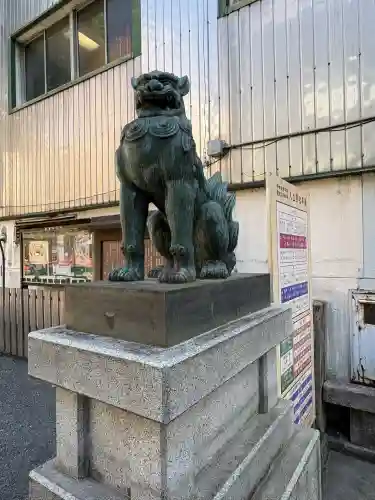 小梳神社の{uncategorized: "未分類", other: "その他", undefined: "問題あり", building: "その他建物", grave: "お墓", sacred_gate: "鳥居", guardian: "狛犬", statue: "像", buddha: "仏像", history: "歴史", nature: "自然", garden: "庭園", animal: "動物", pagoda: "塔", temizu: "手水舎", mountain_gate: "山門・神門", sanctuary: "本殿・本堂", subordinate: "末社・摂社", art: "芸術", scenery: "景色", jizo: "地蔵", ema: "絵馬", goshuin: "御朱印", omikuji: "おみくじ", items: "授与品その他", amulet: "お守り", goshuincho: "御朱印帳", eats: "食事", festival: "お祭り", votive_dance: "神楽", shichigosan: "七五三参", wedding: "結婚式", experience: "体験その他", initially: "初詣", around: "周辺", anti_infection: "感染症対策"}