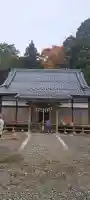 松峰神社、天照御祖神社の{uncategorized: "未分類", other: "その他", undefined: "問題あり", building: "その他建物", grave: "お墓", sacred_gate: "鳥居", guardian: "狛犬", statue: "像", buddha: "仏像", history: "歴史", nature: "自然", garden: "庭園", animal: "動物", pagoda: "塔", temizu: "手水舎", mountain_gate: "山門・神門", sanctuary: "本殿・本堂", subordinate: "末社・摂社", art: "芸術", scenery: "景色", jizo: "地蔵", ema: "絵馬", goshuin: "御朱印", omikuji: "おみくじ", items: "授与品その他", amulet: "お守り", goshuincho: "御朱印帳", eats: "食事", festival: "お祭り", votive_dance: "神楽", shichigosan: "七五三参", wedding: "結婚式", experience: "体験その他", initially: "初詣", around: "周辺", anti_infection: "感染症対策"}