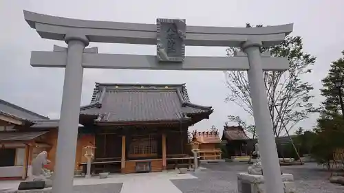 栗橋八坂神社の鳥居