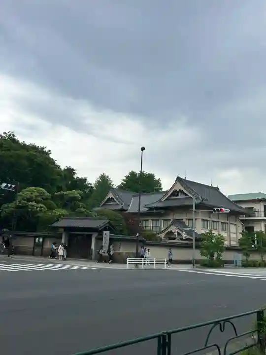 待乳山聖天(本龍院)の{uncategorized: "未分類", other: "その他", undefined: "問題あり", building: "その他建物", grave: "お墓", sacred_gate: "鳥居", guardian: "狛犬", statue: "像", buddha: "仏像", history: "歴史", nature: "自然", garden: "庭園", animal: "動物", pagoda: "塔", temizu: "手水舎", mountain_gate: "山門・神門", sanctuary: "本殿・本堂", subordinate: "末社・摂社", art: "芸術", scenery: "景色", jizo: "地蔵", ema: "絵馬", goshuin: "御朱印", omikuji: "おみくじ", items: "授与品その他", amulet: "お守り", goshuincho: "御朱印帳", eats: "食事", festival: "お祭り", votive_dance: "神楽", shichigosan: "七五三参", wedding: "結婚式", experience: "体験その他", initially: "初詣", around: "周辺", anti_infection: "感染症対策"}