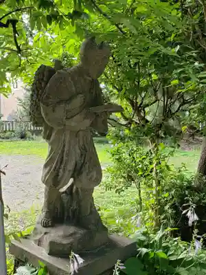 大木白山社の像