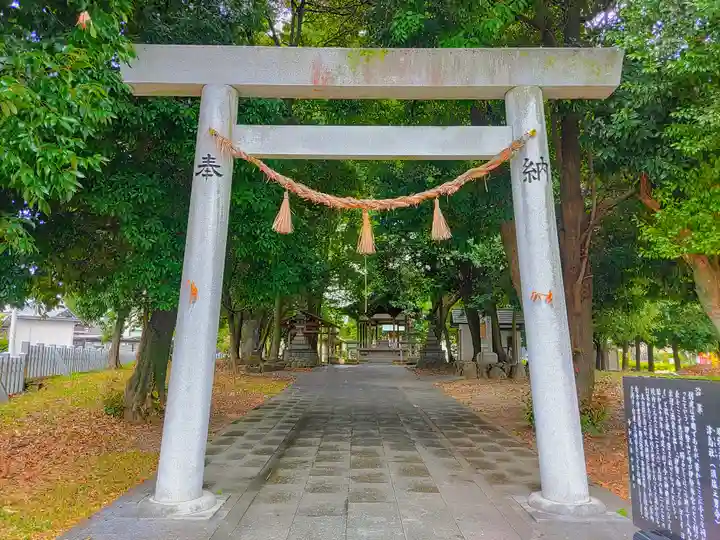 神明社(篠木町)の鳥居
