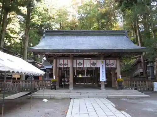 諏訪大社の本殿・本堂