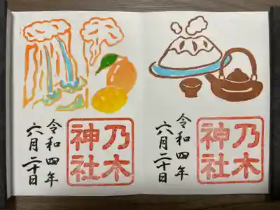 日本一周こしゅいんめぐり
右：『桜島・黒千代香(鹿児島県)』
左：『高千穂峡・宮崎マンゴー(宮崎県)』