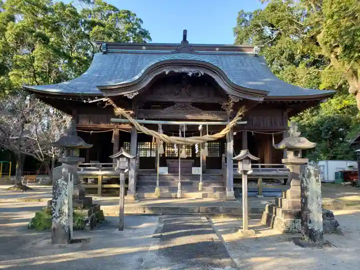 草木八幡神社の本殿・本堂