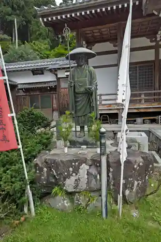 悉地院の像