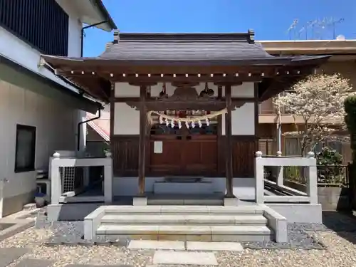 上宮地稲荷神社の本殿