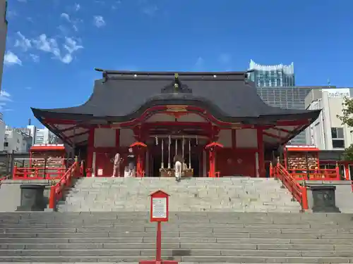 花園神社の本殿・本堂