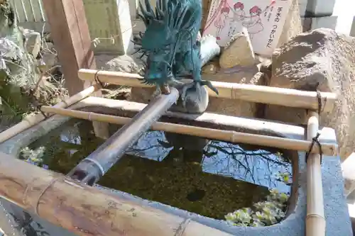 糸碕神社の手水舎