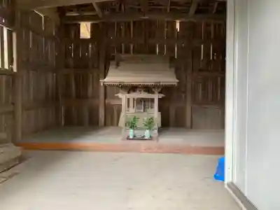 嚴嶋神社の本殿・本堂