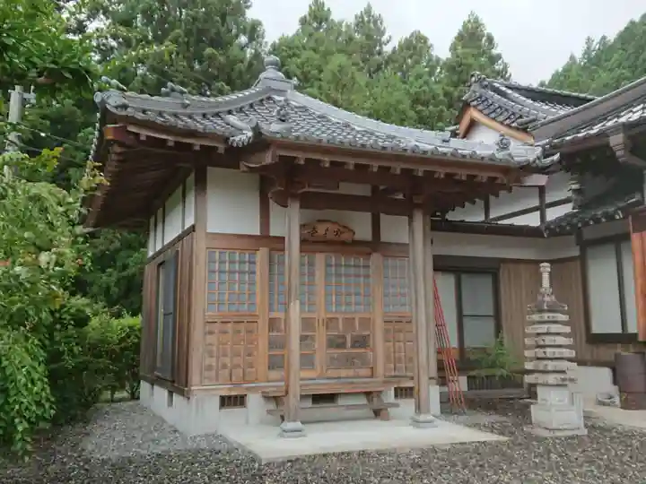 長泉院の本殿・本堂